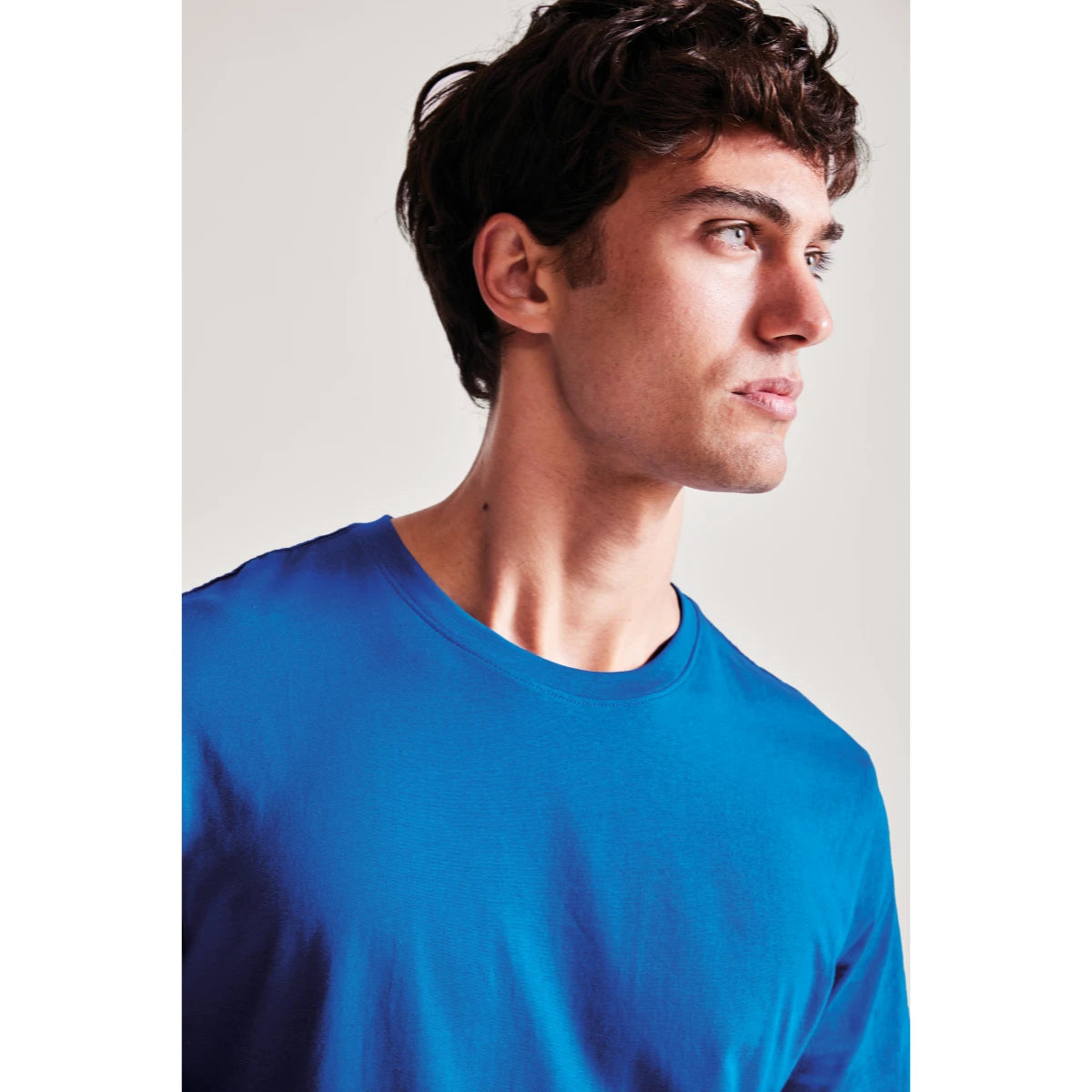 Semi Fit Neck closeup